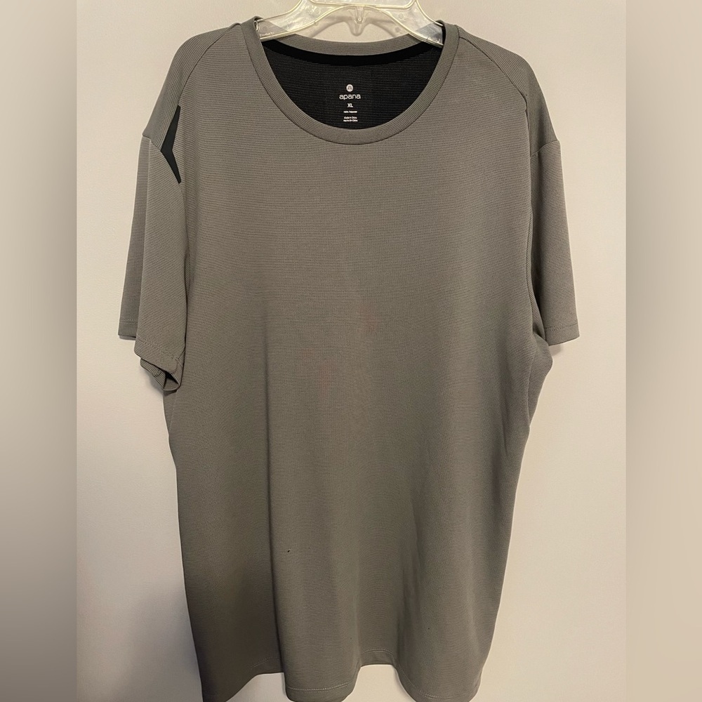 🎉2/$10 Apana Men's Short Sleeve Gray Tee
